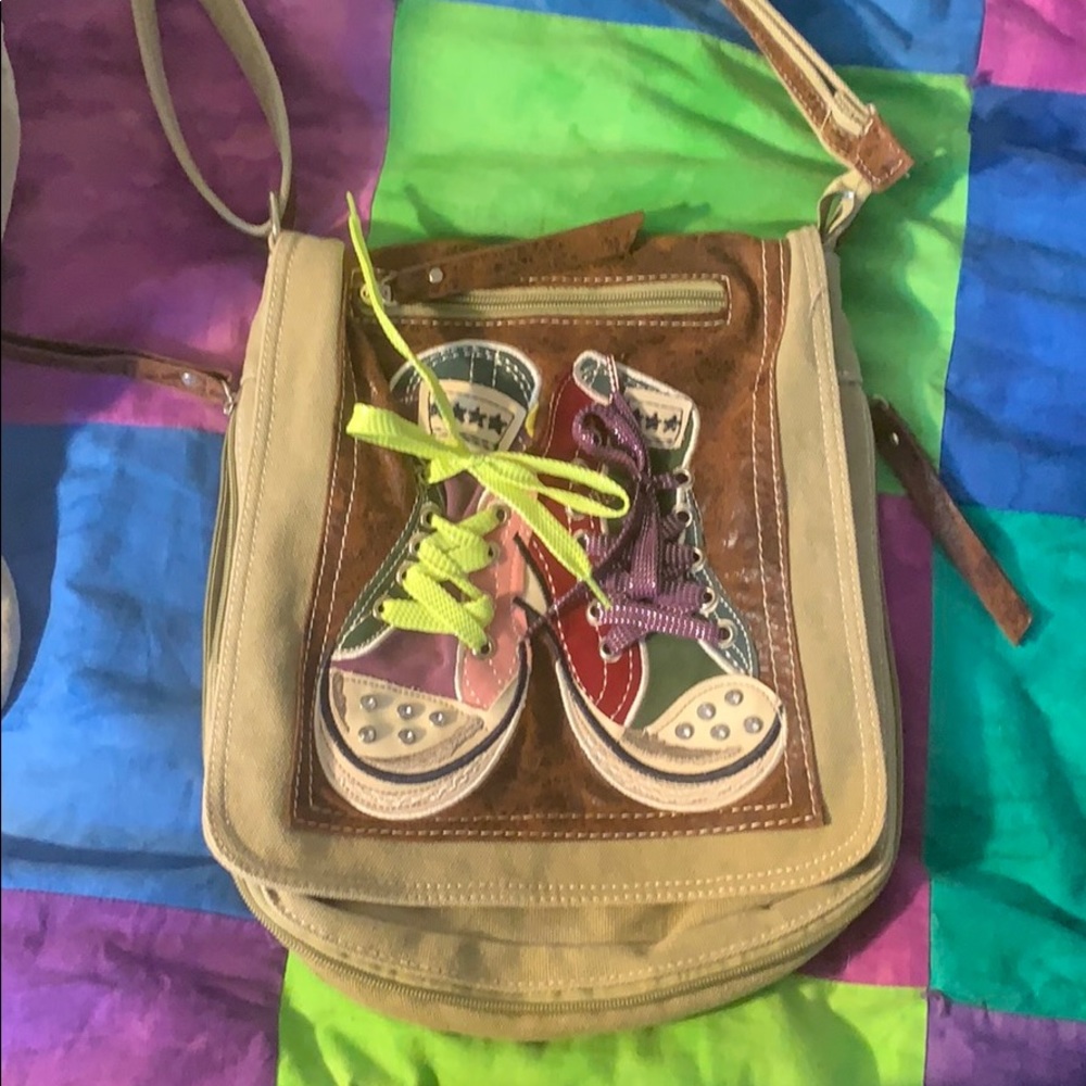 Hand bag